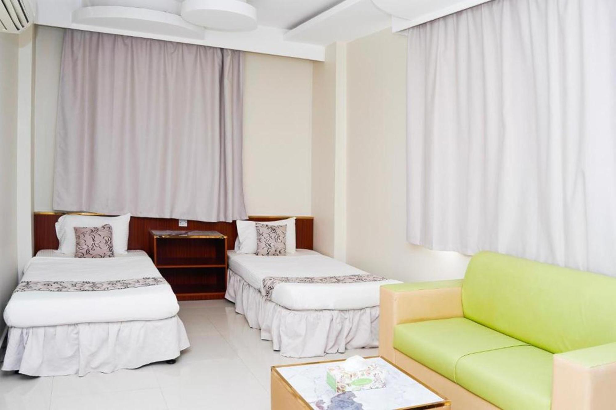 Al Bayrahaa Hotel Apartments Seeb Exteriér fotografie